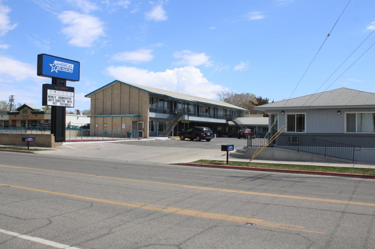 Americas Best Value Inn Winnemucca Exterior foto
